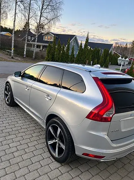 Volvo Xc60 2017 photo 3