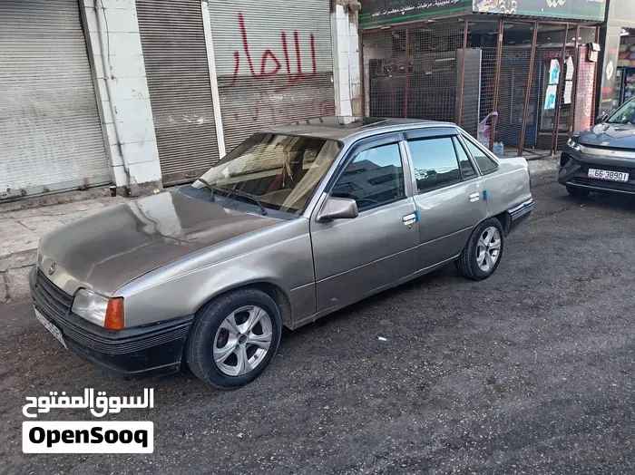 Opel Kadett 1988 photo 5
