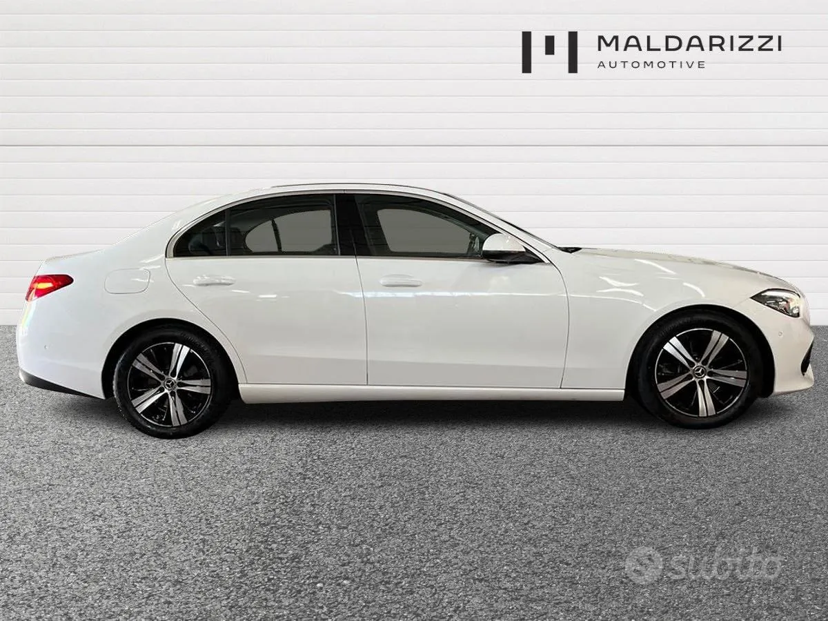 Mercedes-Benz C 200 2024 photo 5