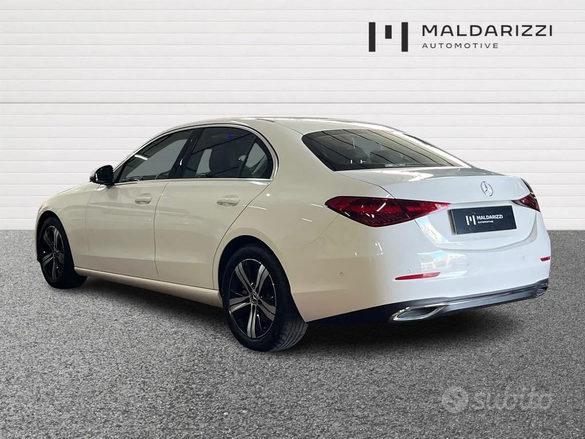 Mercedes-Benz C 200 2024 photo 4