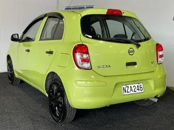 Nissan Micra 2012 photo 5