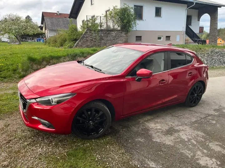 Mazda Mazda3 2017 photo 2