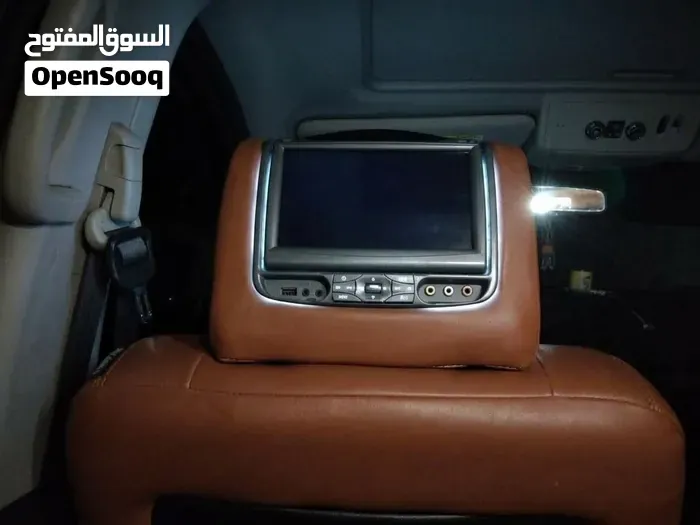 Nissan Armada 2014 photo 4