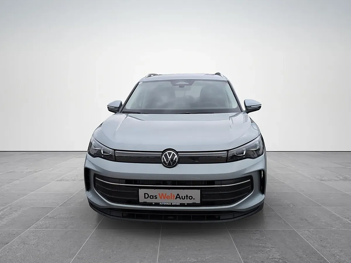 Volkswagen Tiguan 2025 photo 2