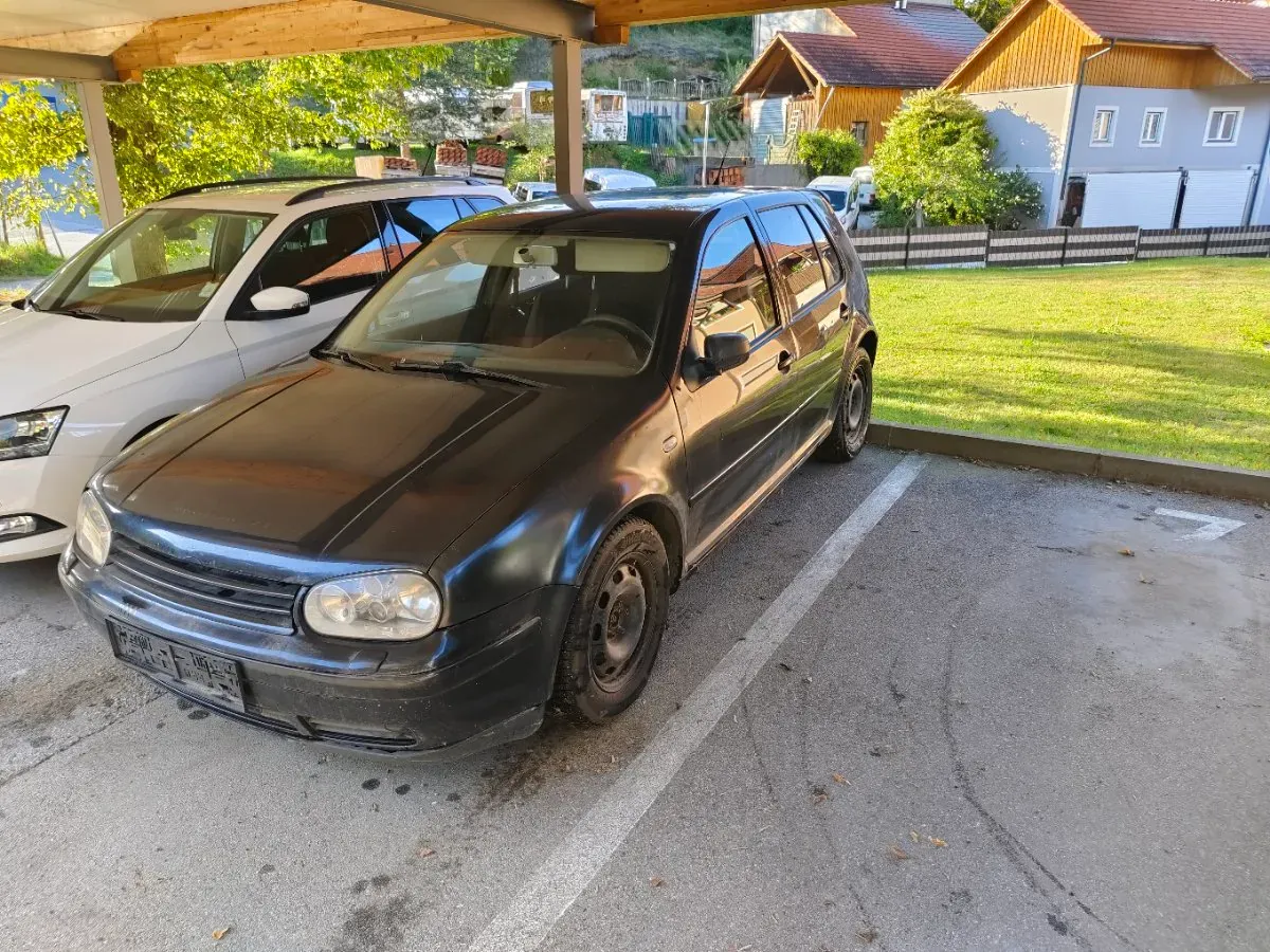 Volkswagen Golf 2002 photo 2