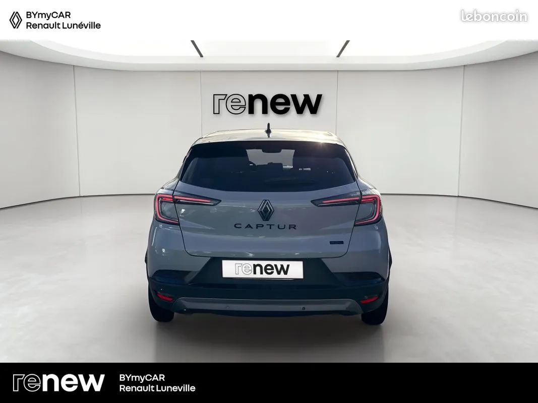 Renault Captur 2026 photo 4