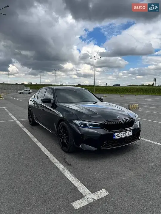 BMW 3 Series 2019 photo 5