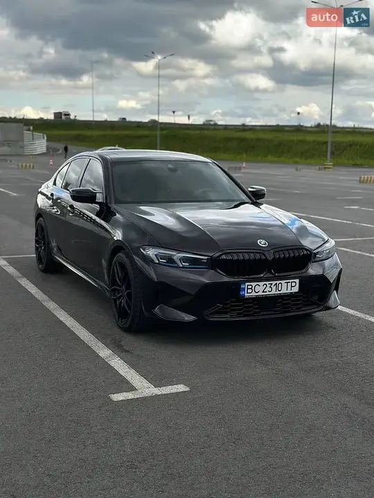 BMW 3 Series 2019 photo 2
