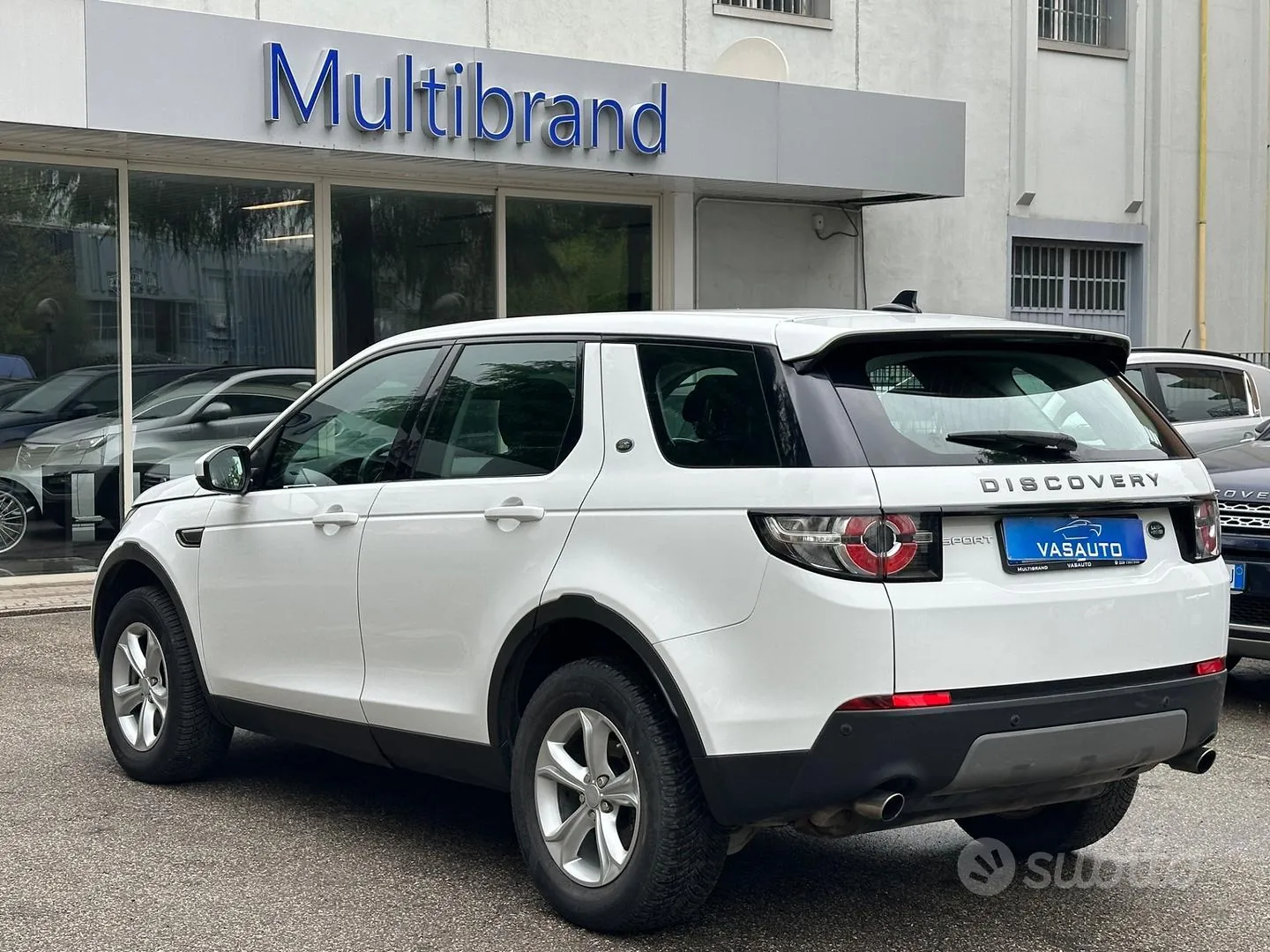 Land Rover Discovery Sport 2016 photo 5
