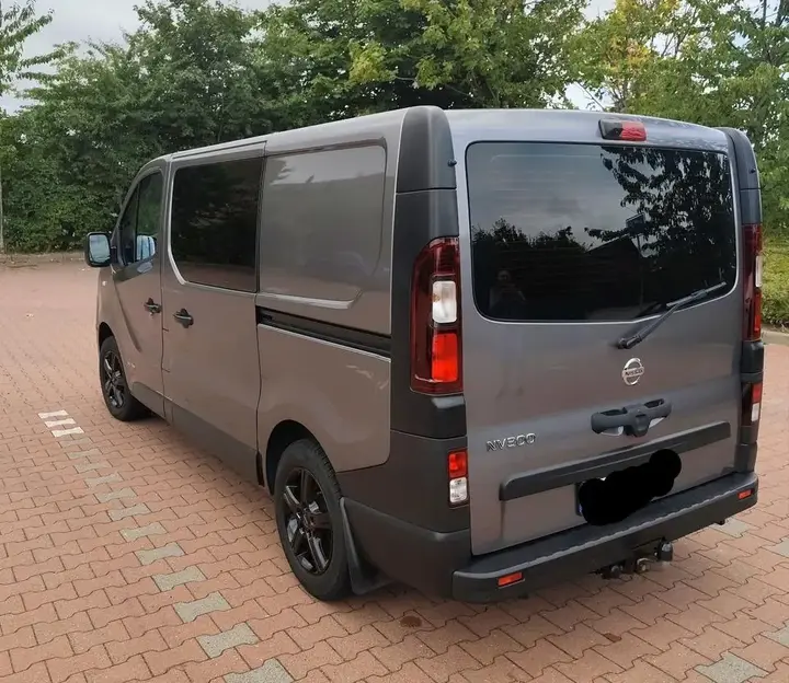 Nissan Nv300