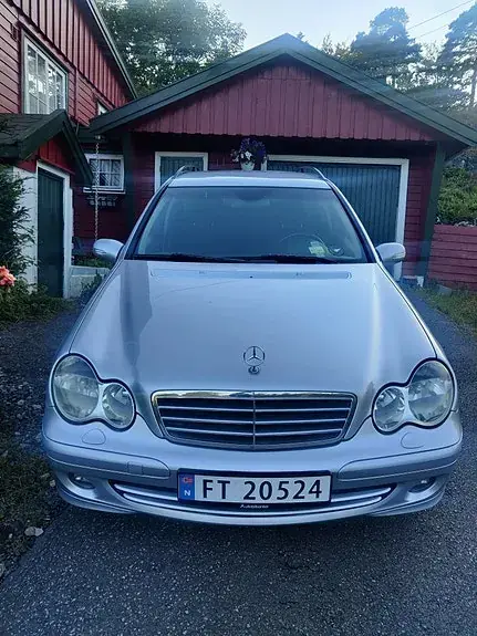 Mercedes-Benz C180 2006 photo 3