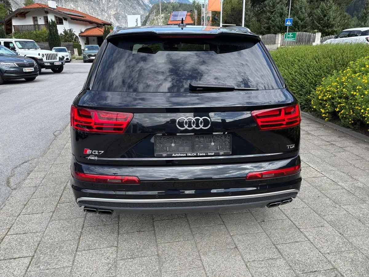 Audi Q7 2017 photo 3