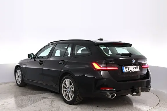 BMW 330E 2023 photo 4