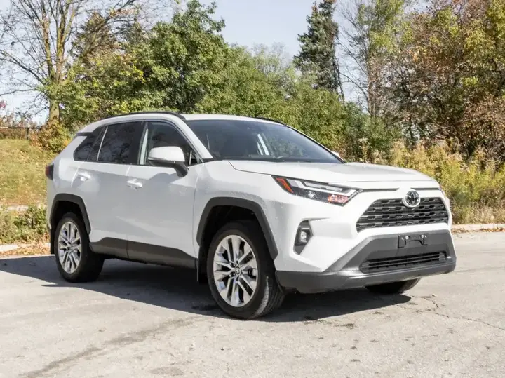 Toyota Rav4 2025 photo 5