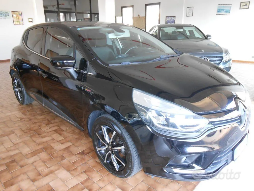Renault Clio 2018 photo 2