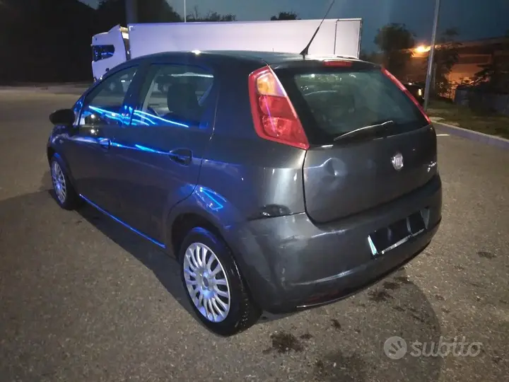 Fiat Punto Evo 2011 photo 4