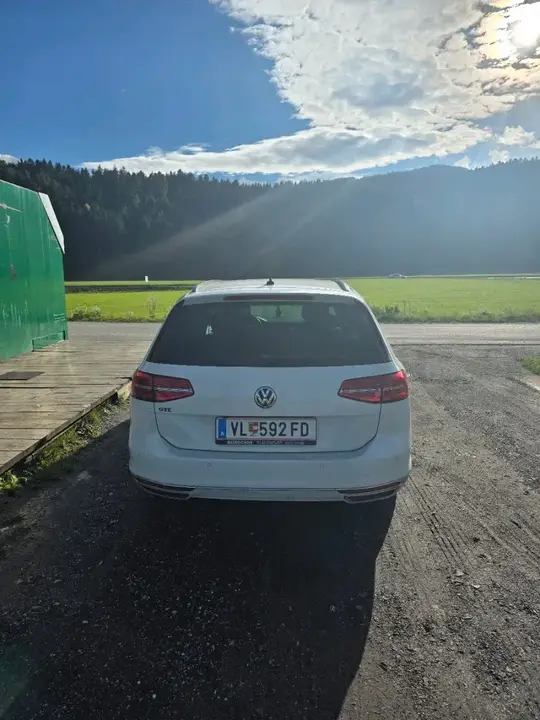 Volkswagen Passat 2016 photo 3