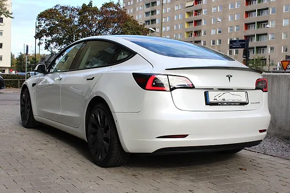 Tesla Model 3 2021 photo 3