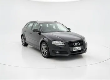 Audi A3 2010 photo 2