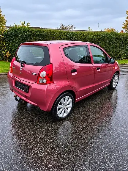 Suzuki Alto 2011 photo 3