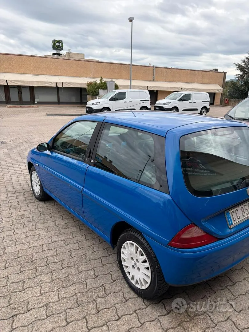 Lancia Y 2003 photo 3