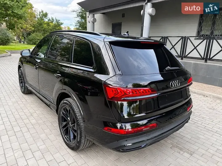 Audi Q7 2020 photo 3