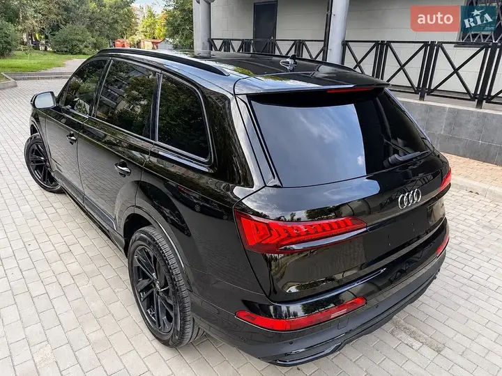 Audi Q7 2020 photo 4