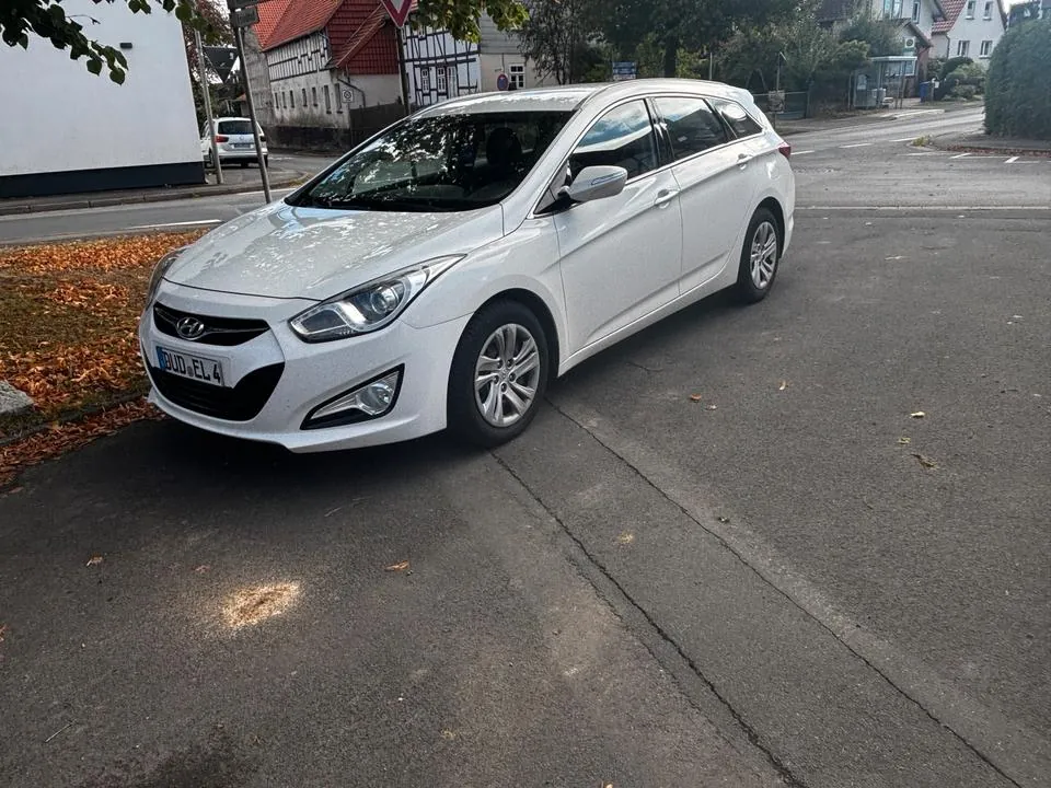 Hyundai I40