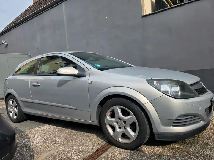 Opel Astra H