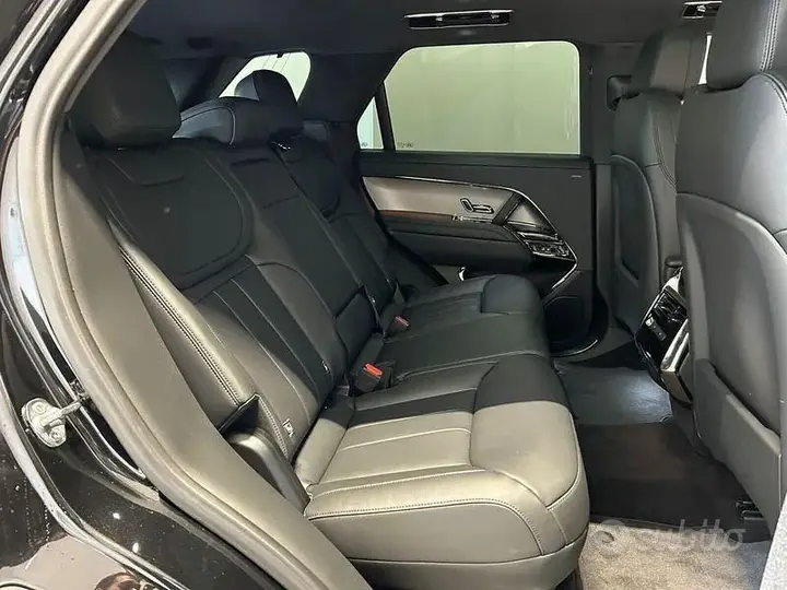 Land Rover Range Rover Sport 2026 photo 5