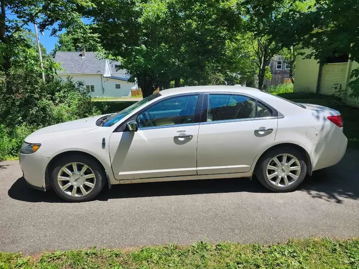 Lincoln Mkz 2011 photo 3
