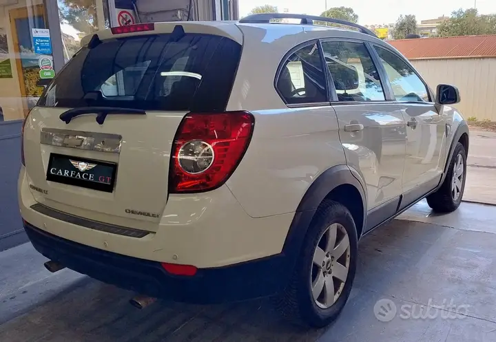 Chevrolet Captiva 2010 photo 4