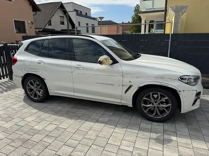 BMW X3 2018 photo 2