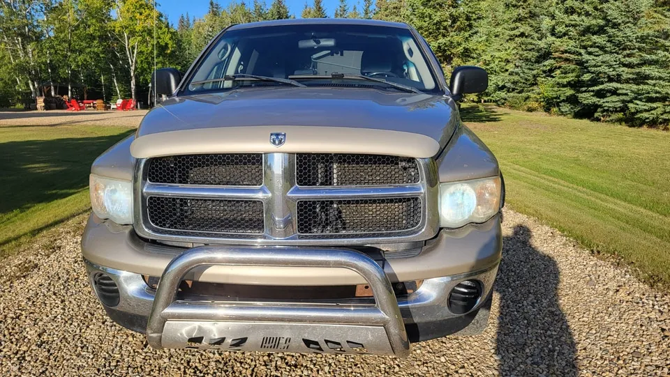 Dodge Ram 1500 2004 photo 3