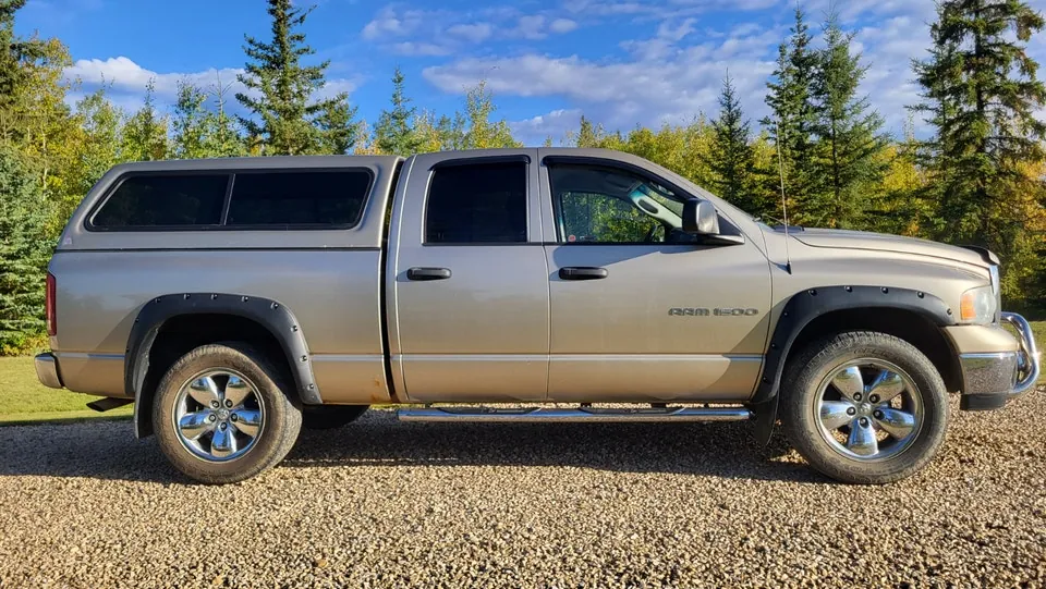 Dodge Ram 1500 2004 photo 2