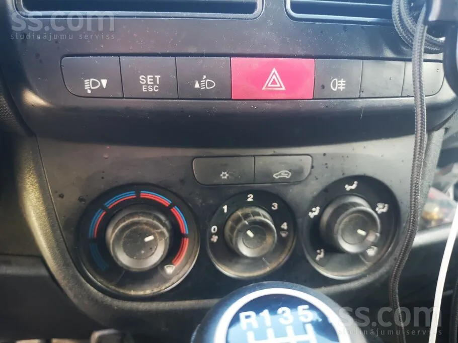 Fiat Doblo 2013 photo 4