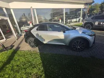 Toyota C-Hr 2024 photo 3