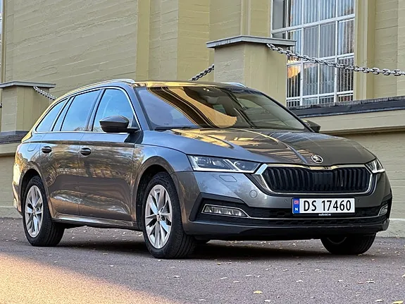 Skoda Octavia 2023 photo 3
