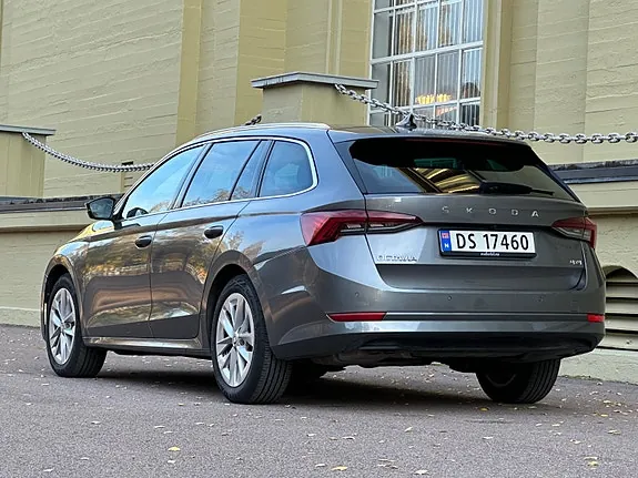 Skoda Octavia 2023 photo 5