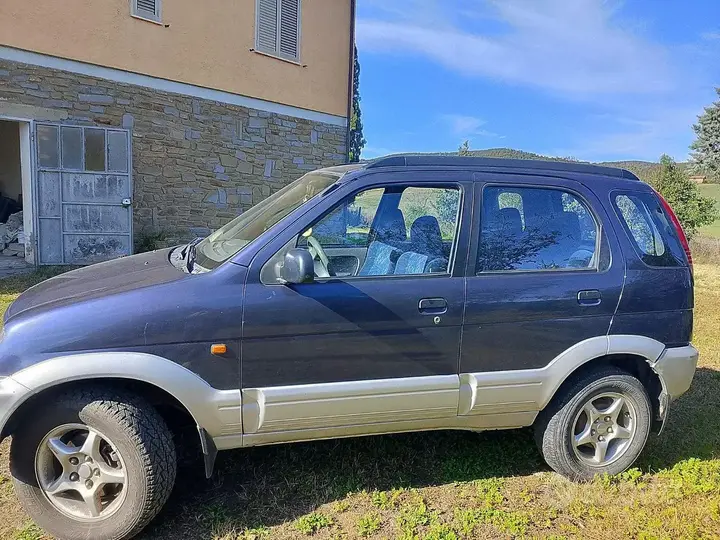 Daihatsu Terios 2000 photo 2