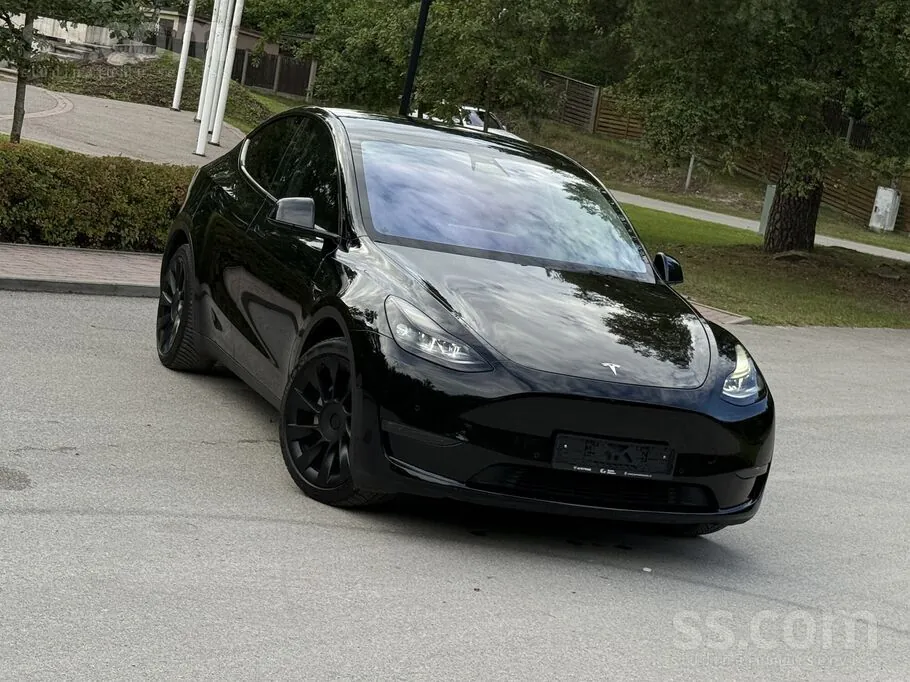 Tesla Model Y 2021 photo 2