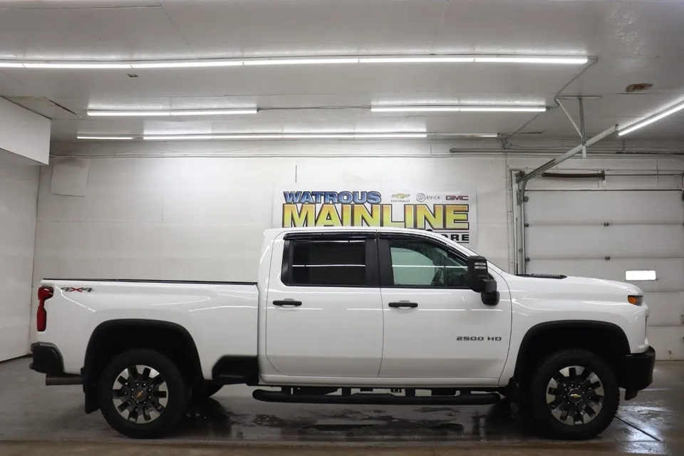 Chevrolet Silverado 2500Hd 2021 photo 3