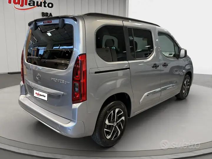 Toyota Proace City photo 5