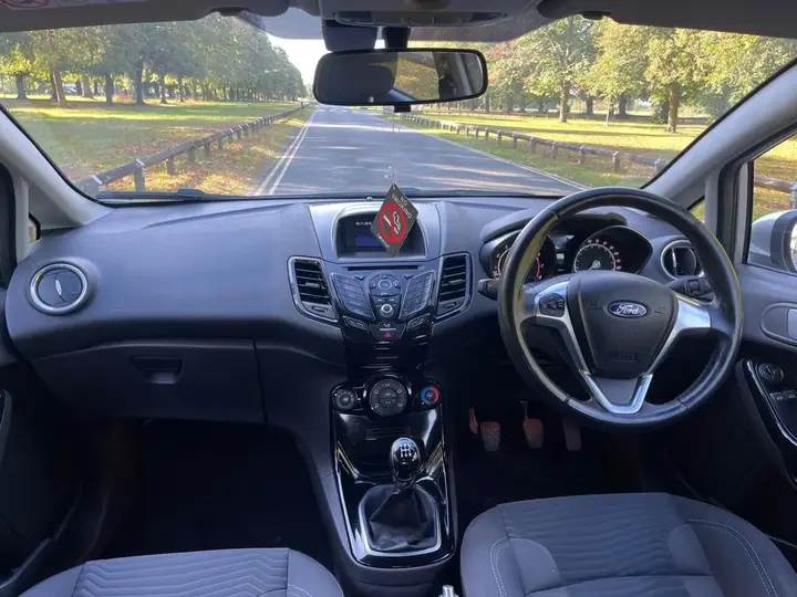 Ford Fiesta 2017 photo 4
