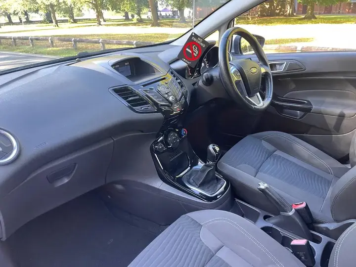 Ford Fiesta 2017 photo 5