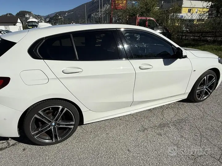 BMW 1 Series 2019 photo 2