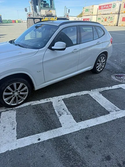 BMW X1 2011 photo 2
