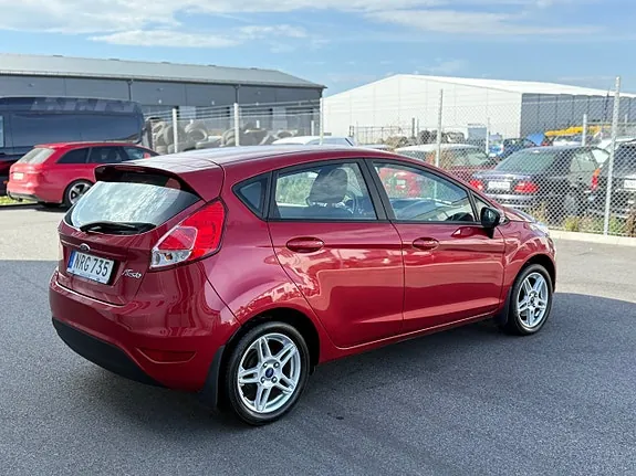 Ford Fiesta 2016 photo 5