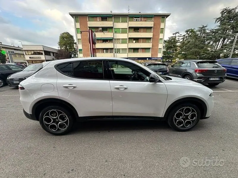 Alfa Romeo Tonale 2026 photo 4