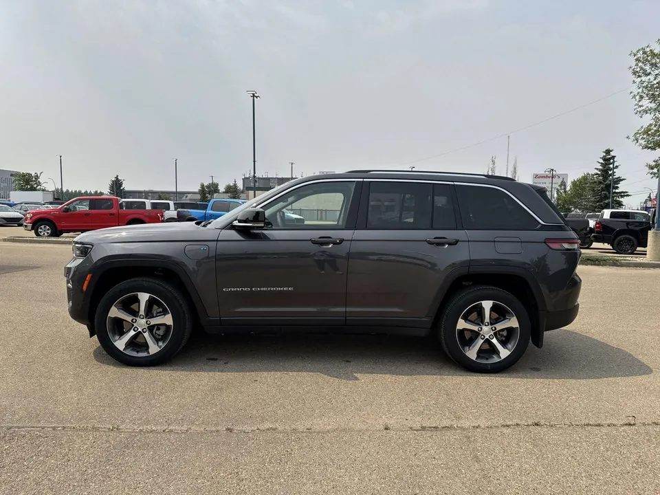 Jeep Grand Cherokee 2023 photo 4